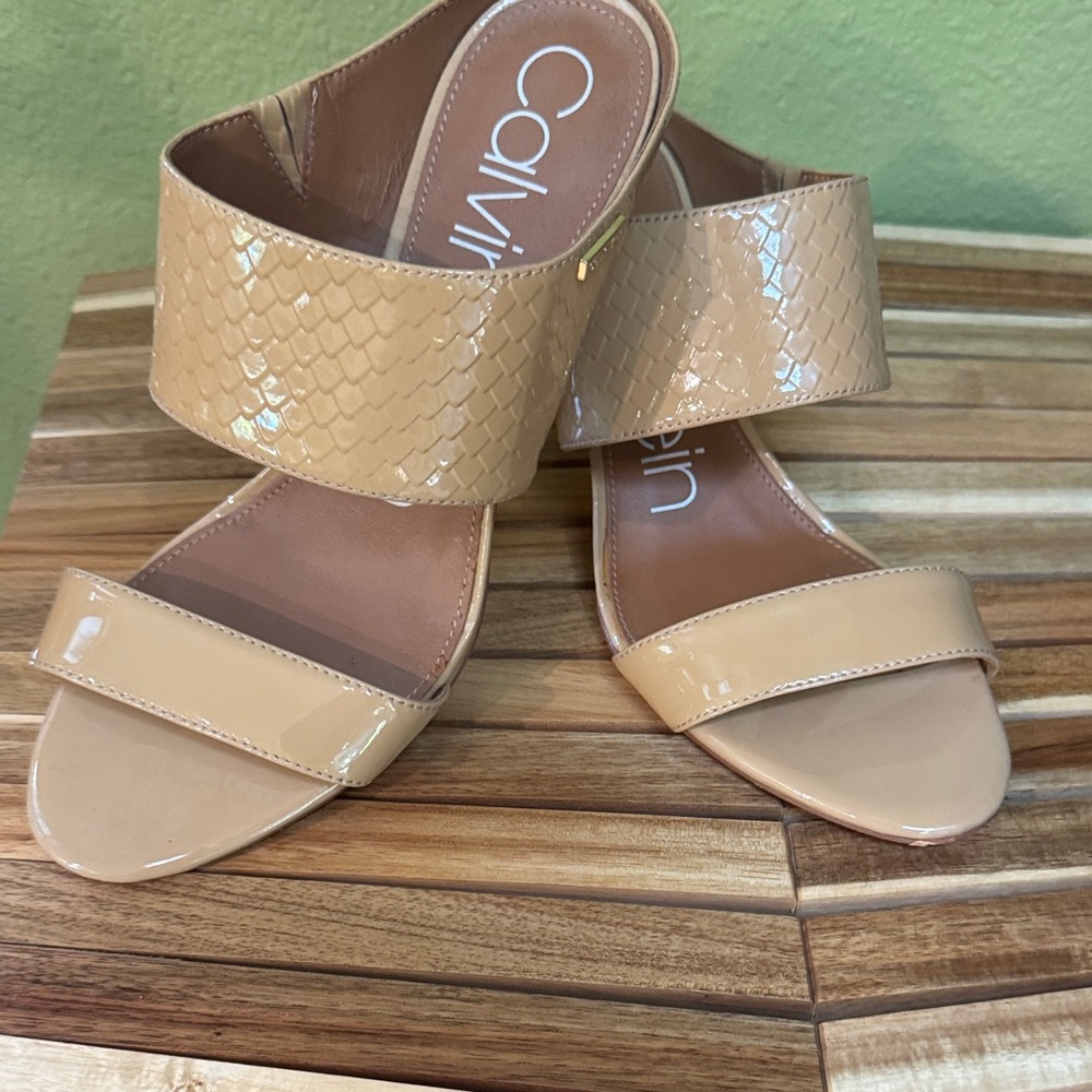 Calvin Klein Beige Mules with Snakeskin Texture